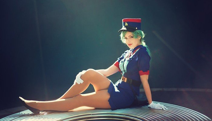 Agente Mara, la guapa policía de Pokémon