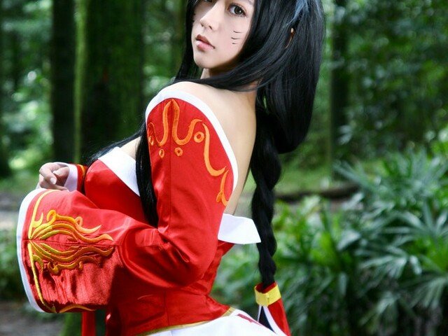 Cosplay Mix de Ahri de League of Legends 10